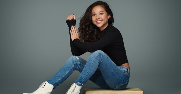 Oaks Christian Online Student Breanna Yde